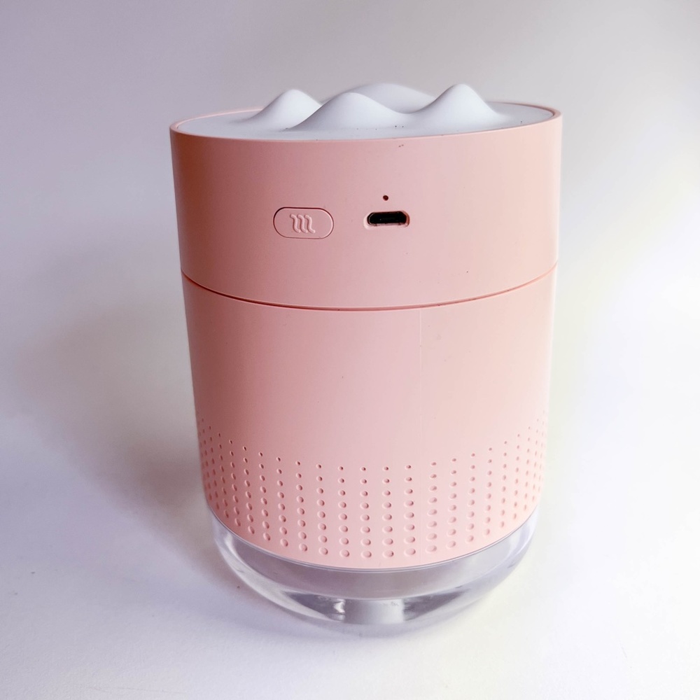 Portable Mini Pink Humidifier, 500ml - Picture 2 of 4